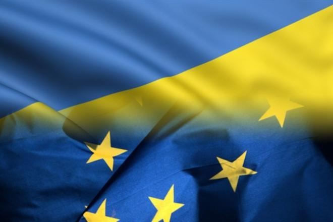 Україна: Незначне поліпшення національного світогляду; сильна підтримка Європи