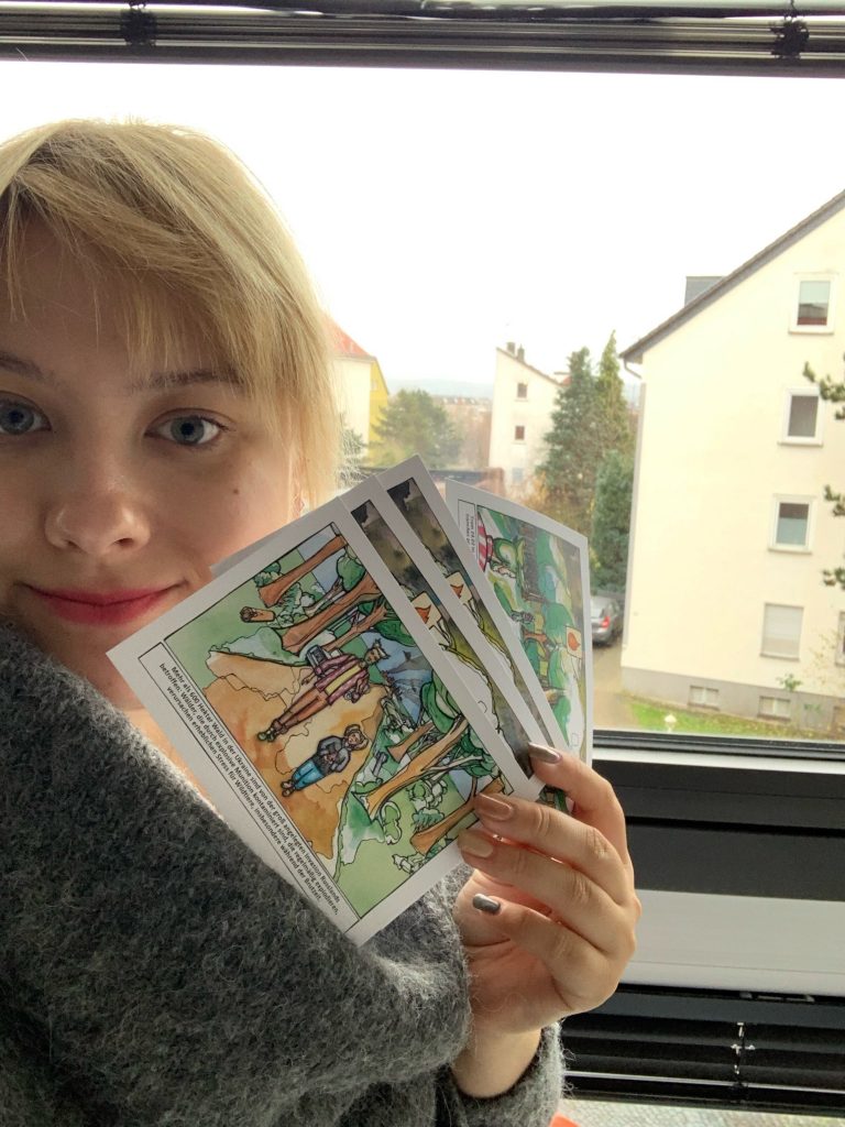 Nataliia Yaroshenko, EaP Fellow, with enWar Mental postcards